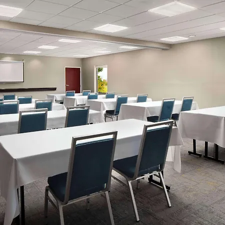 Hampton Inn Ft Wayne-2